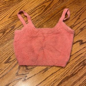 Kendall & Kylie- Pacsun Woman’s Fuzzy Pink Crop Top Size S